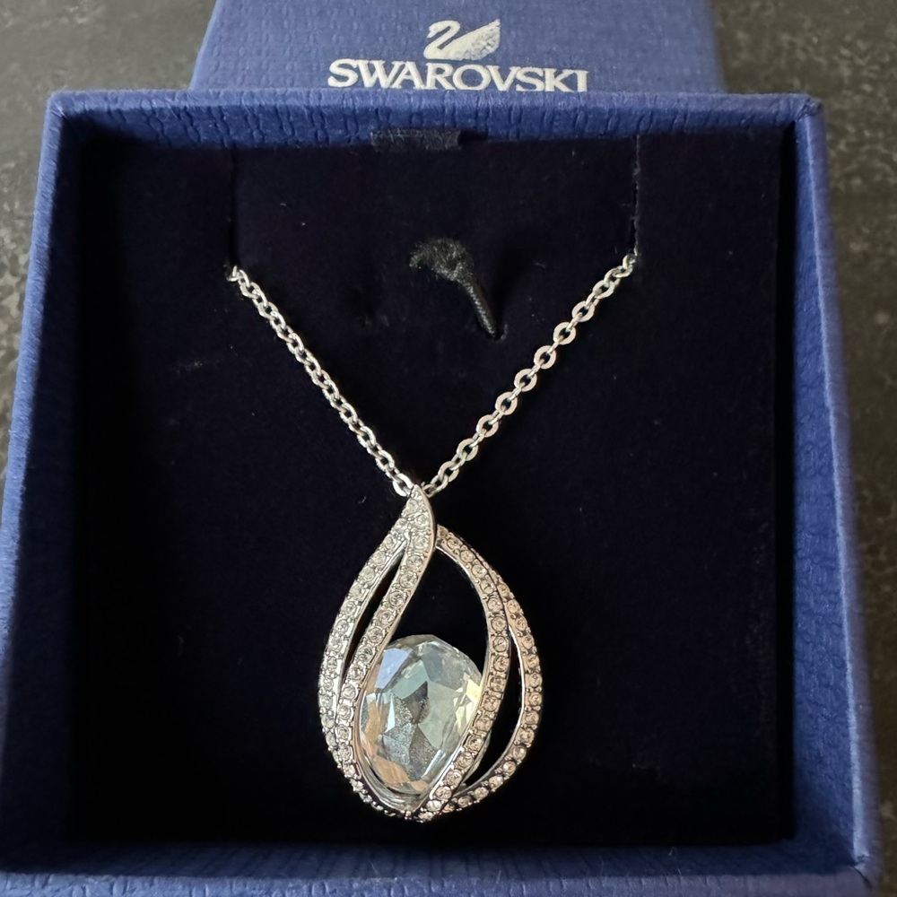 Swarovski, Megan pendant/necklace